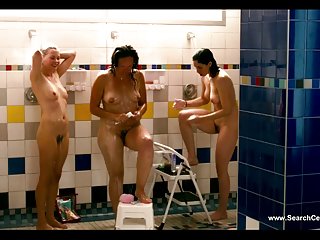 نوجوان Slutty آلیسا با بیدمشک مودار می شود یک کار ضربه داستان س ك س ي جديد به یک پسر